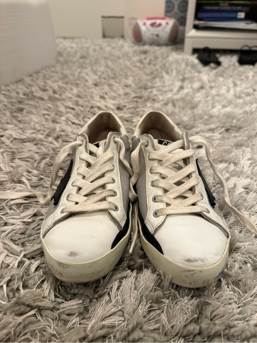 Golden Goose White Gray Sneakers with Black Star - Picture 8 of 8